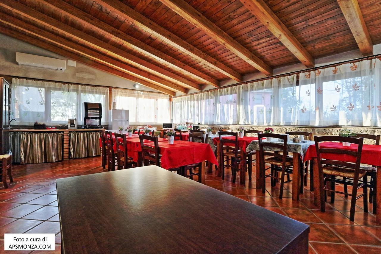 Hotel Casale Del Vento Aprilia Esterno foto