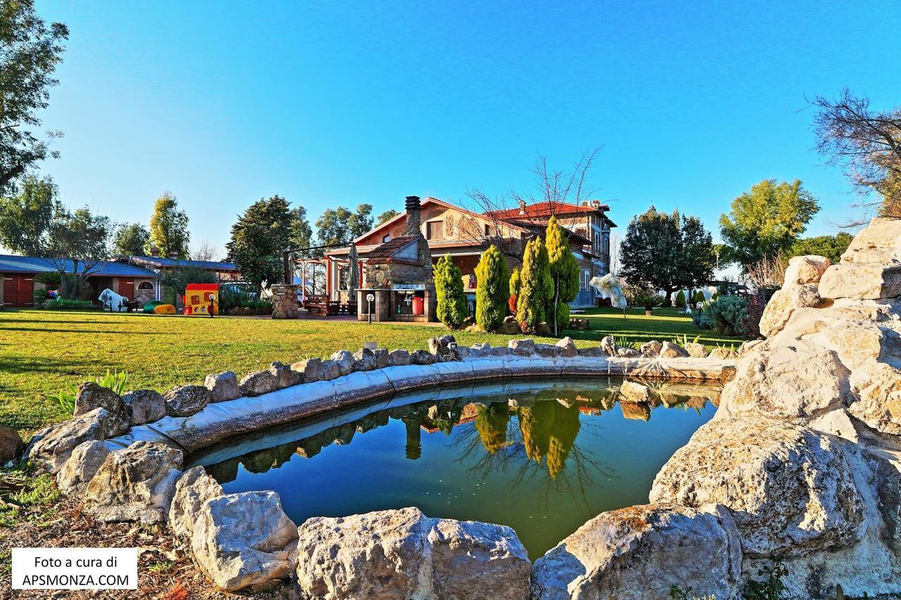 Hotel Casale Del Vento Aprilia Esterno foto