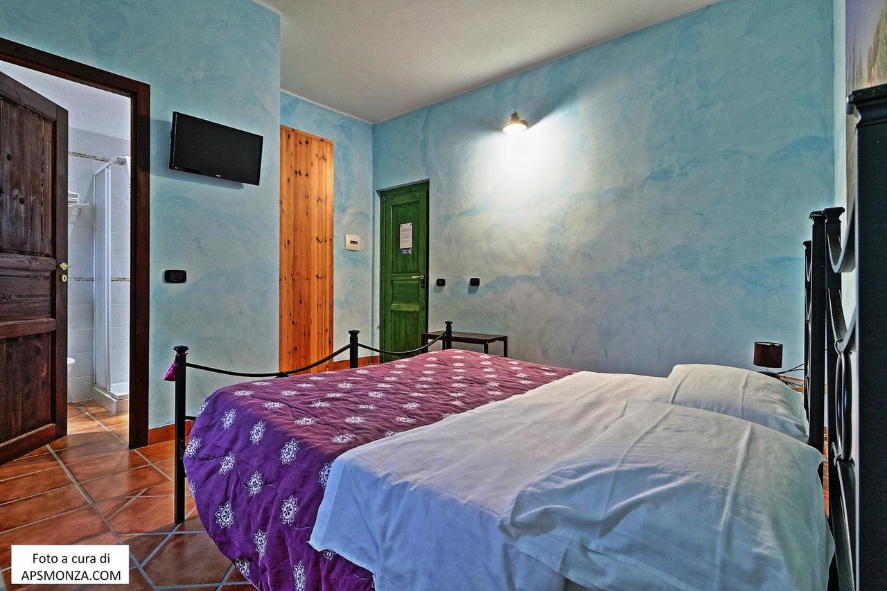 Hotel Casale Del Vento Aprilia Esterno foto