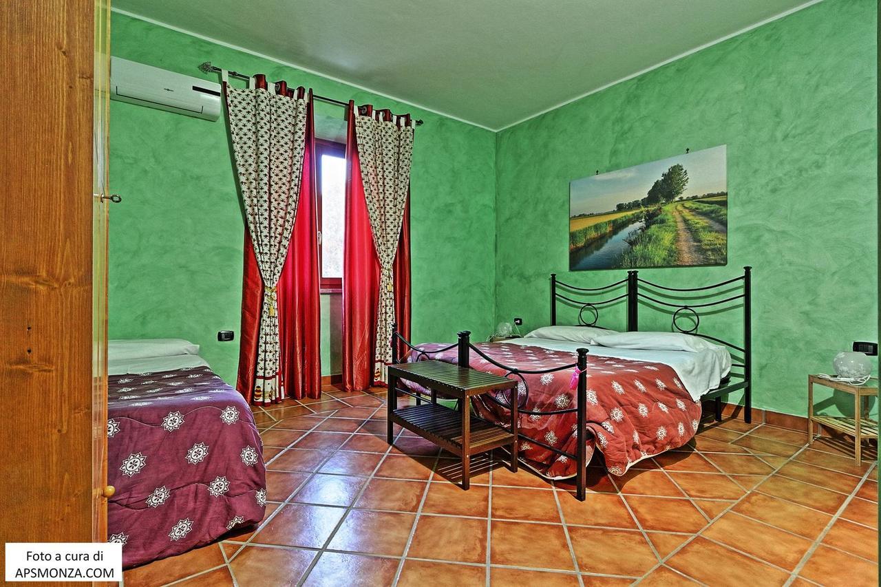 Hotel Casale Del Vento Aprilia Esterno foto