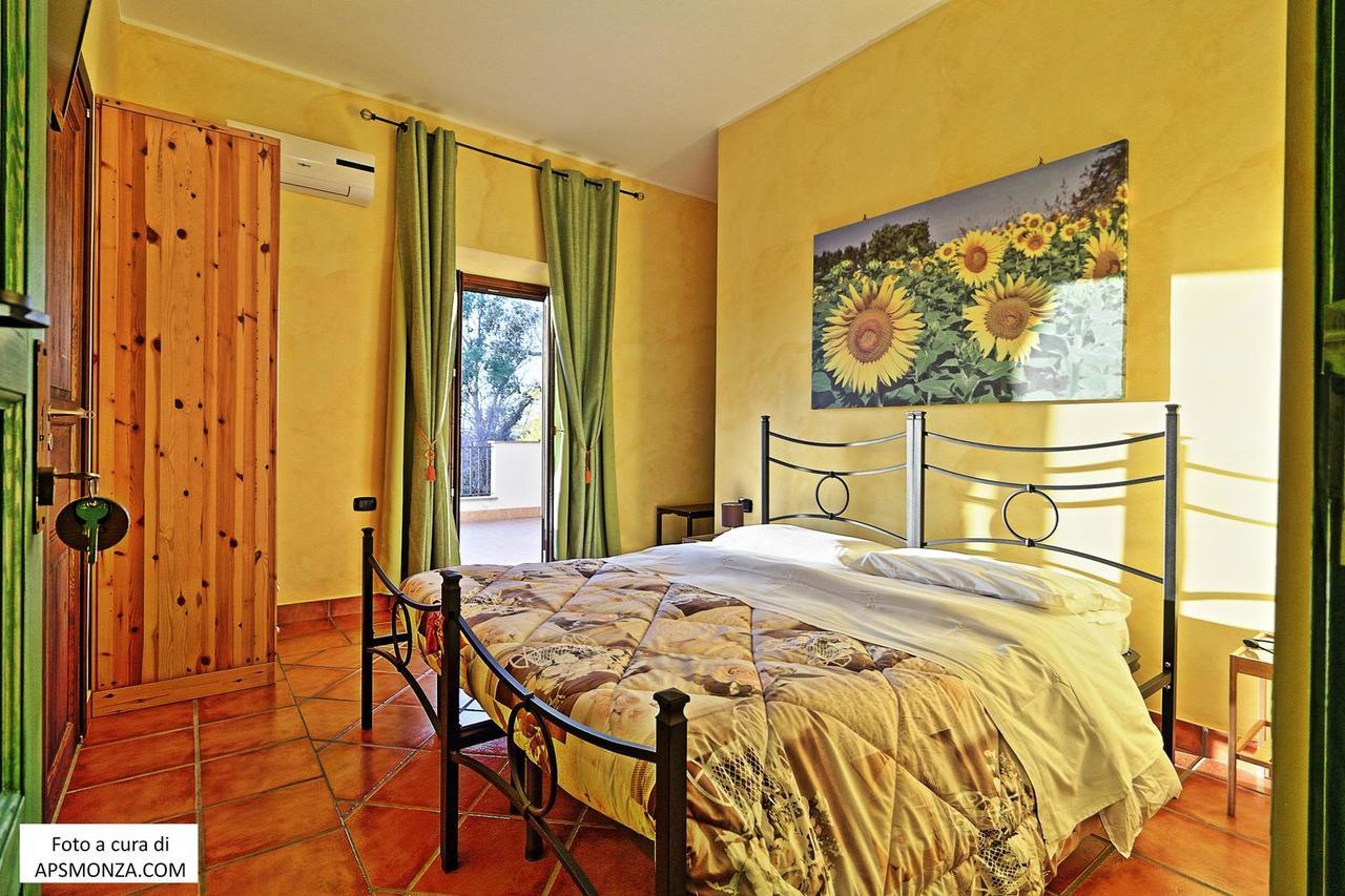 Hotel Casale Del Vento Aprilia Esterno foto
