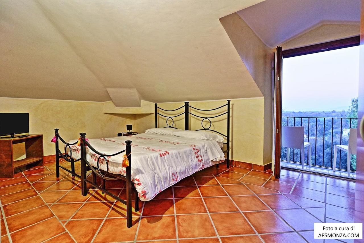Hotel Casale Del Vento Aprilia Esterno foto